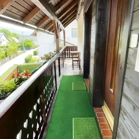 Apartma Tinkara Apartment *