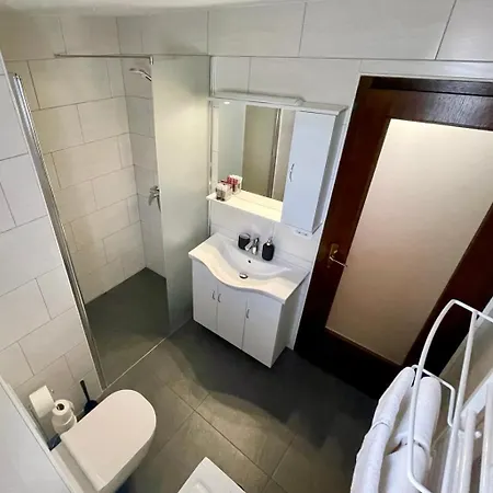 Apartma Apartma Tinkara *