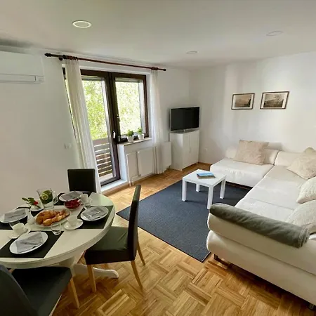 Apartment Apartma Tinkara Bled