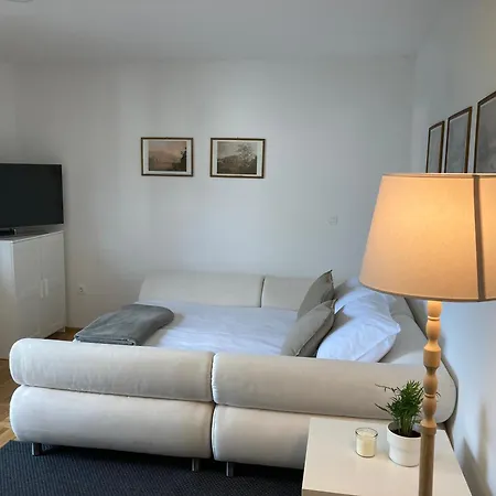 Apartma Tinkara Apartment *