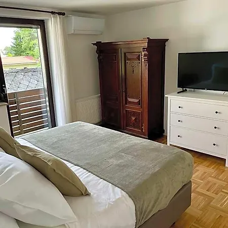 Apartma Tinkara