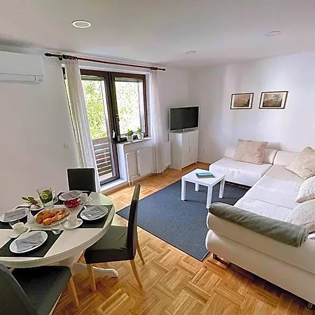 Apartma Tinkara Bled
