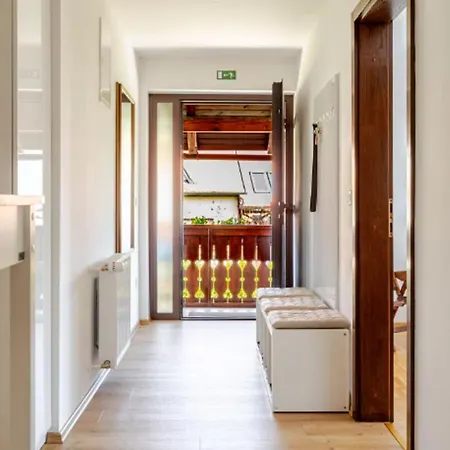 Apartma Tinkara Appartement *