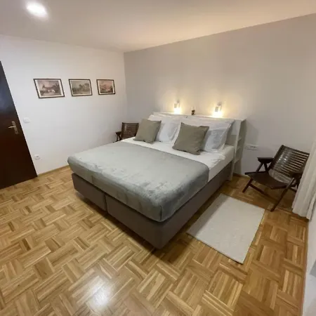 Apartma Tinkara Apartment