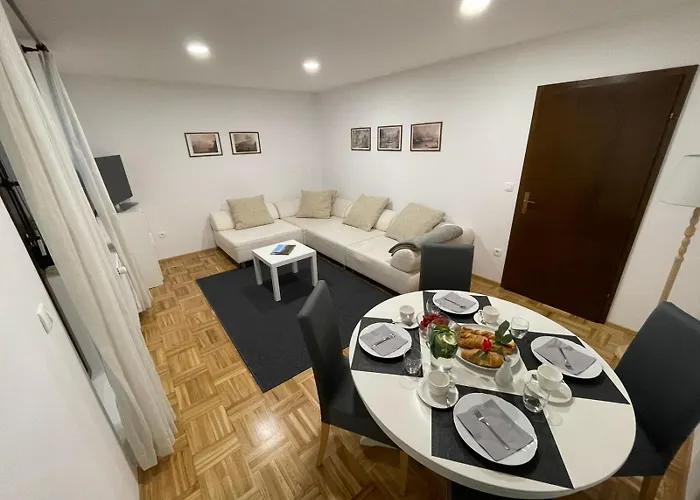 Apartma Tinkara 公寓 布莱德